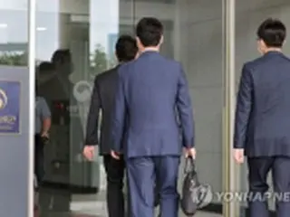 北朝鮮住民の強制送還事件　検察が文政権の記録物捜索＝韓国
