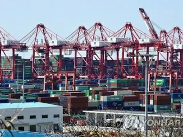 中国・上海の洋山港＝（聯合ニュース）