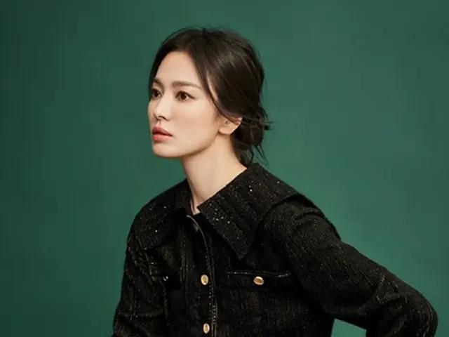 女優ソン・ヘギョ、“秋の女神”の魅惑的な優雅さ…うっとりする美しさのグラビア公開（画像提供:wowkorea）