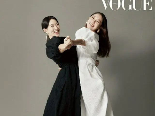 女優コン・ヒョジン、「今、このままがいい」…シン・ミナとの過去グラビアを掲載1（画像提供:wowkorea）