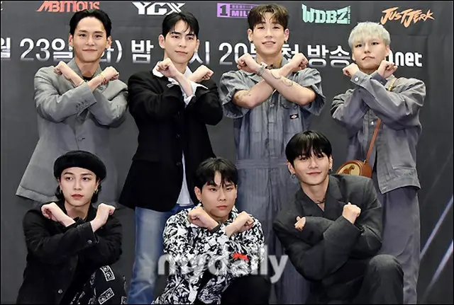 Mnet「STREET MAN FIGHTER」出演ダンサーのHYUNSE（写真上段の右から2番目）、新人グループ「NewJeans」のカバーダンスをふざけすぎて物議…番組には創作担当ダンサーが共演（画像提供:wowkorea）