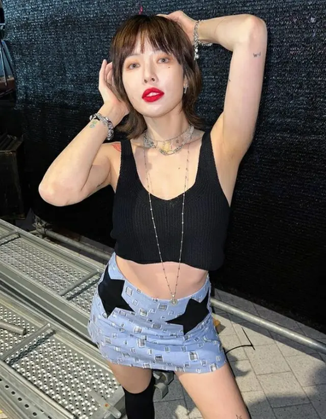 歌手ヒョナが新しいスタイルを披露した。（画像提供:wowkorea）
