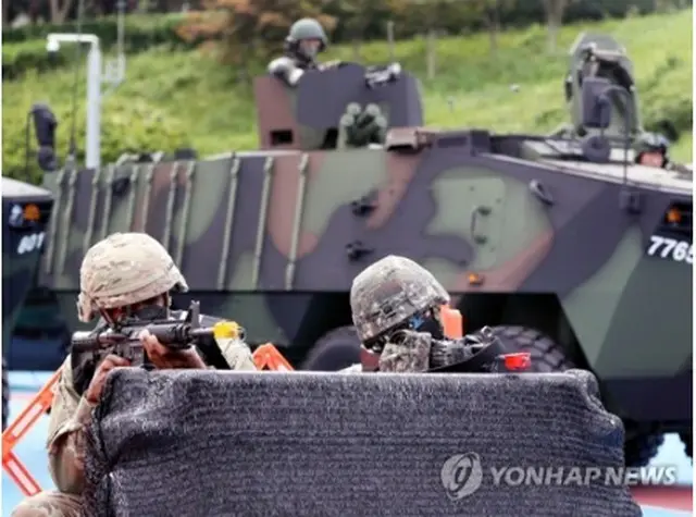 韓国南部の釜山で29日、テロを想定した訓練を行う韓米両軍＝（聯合ニュース）