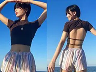 リュ・スジョン（元LOVELYZ）、普通のTシャツかと思いきや…背中を大胆に露出