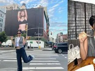 JENNIE（BLACKPINK）、ニューヨークで広告板認証ショット…「誇らしい瞬間」
