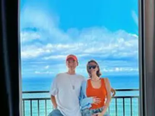 俳優ソン・ジェヒ＆チ・ソヨン夫妻、不妊治療を経て妊娠発表 「赤ちゃんを待つ方々の希望になりたい」