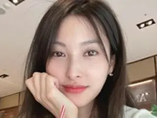 ギュリ（KARA）、カフェインの過剰摂取で疲れ目？…ファンの心配の中でも麗しいほほ笑み