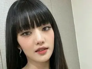 「(G)I-DLE」MINNIE、優越したスタイルに驚き…「片手で掴めそうなウエスト」