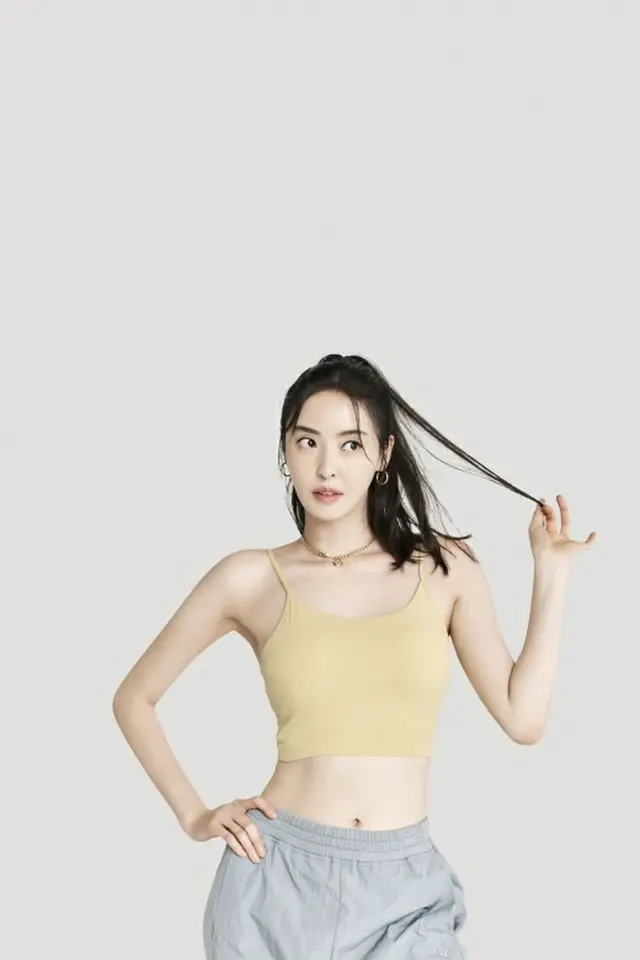 女優イ・ダヒ…”感嘆する”並外れたスタイルを公開（画像提供:wowkorea）
