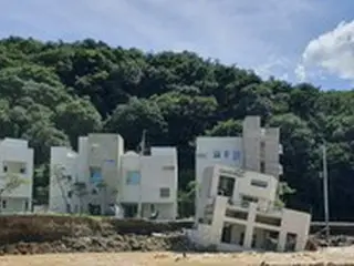 台風11号の被害を受けたプール付きヴィラ…オーナー側「手抜き工事などのデマやめて」＝韓国報道