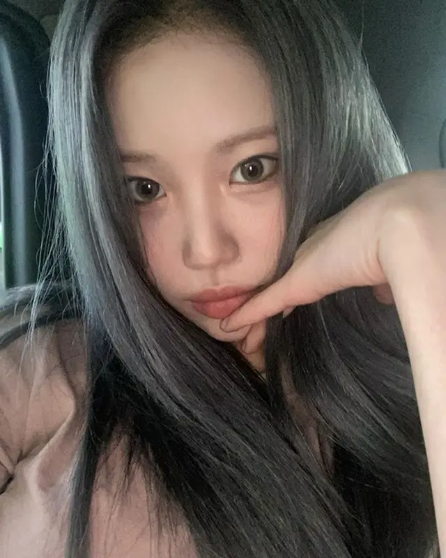 「MOMOLAND」ジュイ、SNSで近況報告 ”気まぐれな子猫”のような表情が話題に（画像提供:wowkorea）