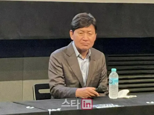 “映画は私のすべて”俳優アン・ソンギ、血液がん発表後公の場に姿を現す…観客との対話で語った“映画愛”（画像提供:wowkorea）