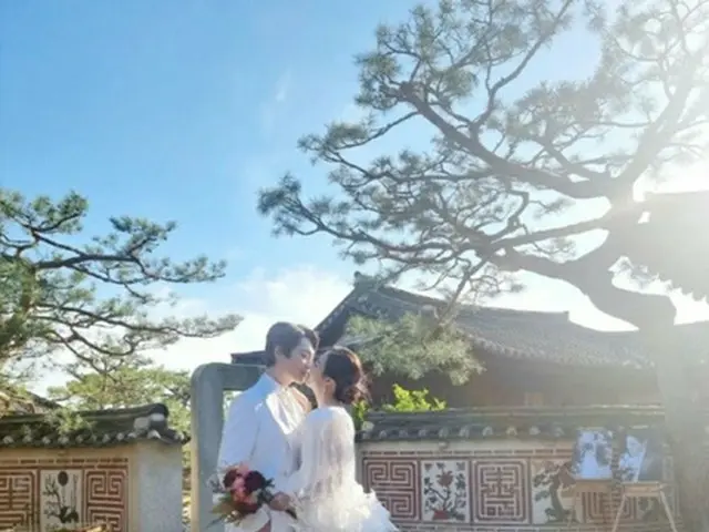 女優シム・ウンジン＆俳優チョン・スンビン、「Baby V.O.X」祝歌の中で華やかな結婚式…“ユン・ウネはいないの？”（画像提供:wowkorea）