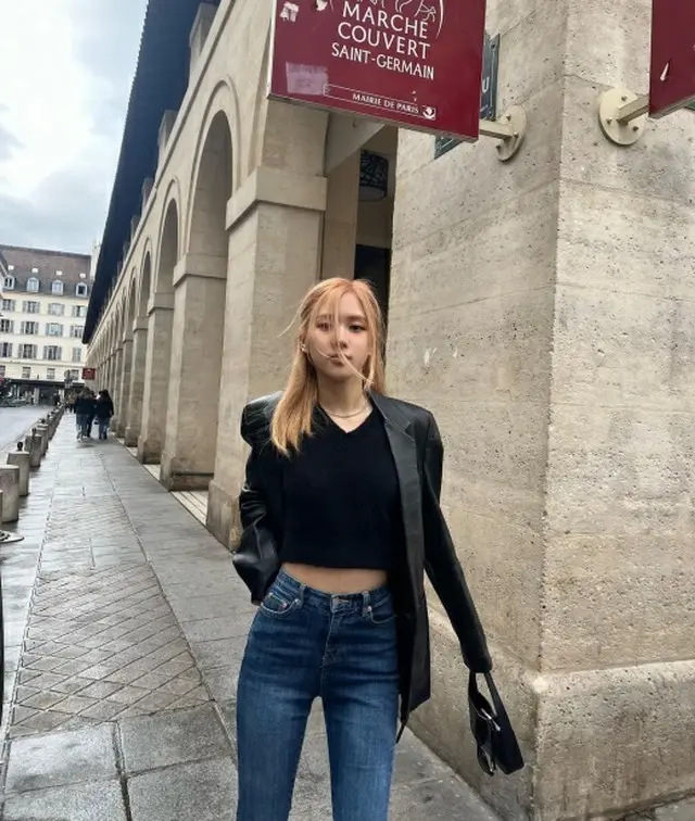「BLACKPINK」ROSE、ホットでスレンダーな“パリジェンヌ”（画像提供:wowkorea）