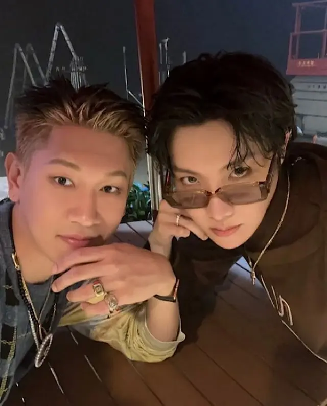 歌手Crush、男も惚れるロマンチスト…「J-HOPEに書いた手紙の内容を見たら」（画像提供:wowkorea）