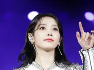 IU、新型コロナウイルス感染者と濃厚接触…「春史映画祭」不参加に
