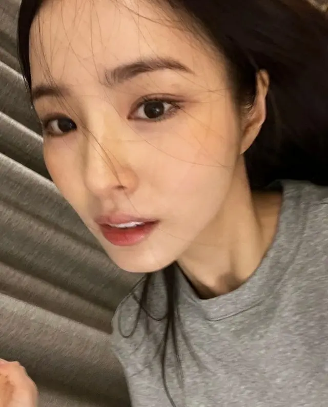 女優シン・セギョン、ますます磨きがかかった美貌…ファンの視線集中（画像提供:wowkorea）