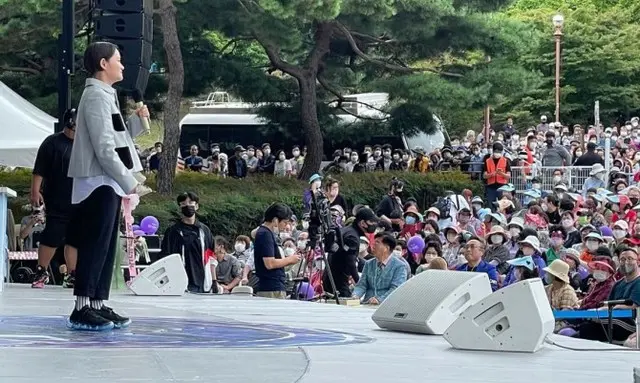KBS「全国のど自慢」、新MCキム・シニョンの最初の収録となった故郷で放送日に対する不満爆発（画像提供:wowkorea）