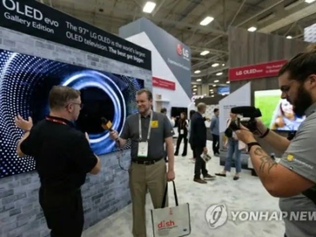 ＬＧ電子の大型有機ＥＬテレビ（同社提供）＝（聯合ニュース）≪転載・転用禁止≫