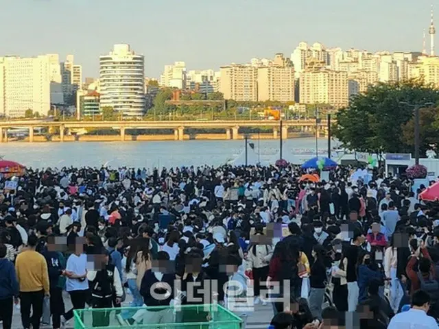 3年ぶり「花火大会」に大混雑…引き返す市民も=韓国ソウル市(画像提供:wowkorea)