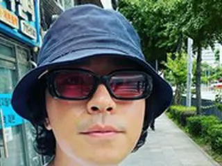俳優イ・シオン、親友ナムグン・ミンの結婚式欠席を謝罪「すみません、兄貴」