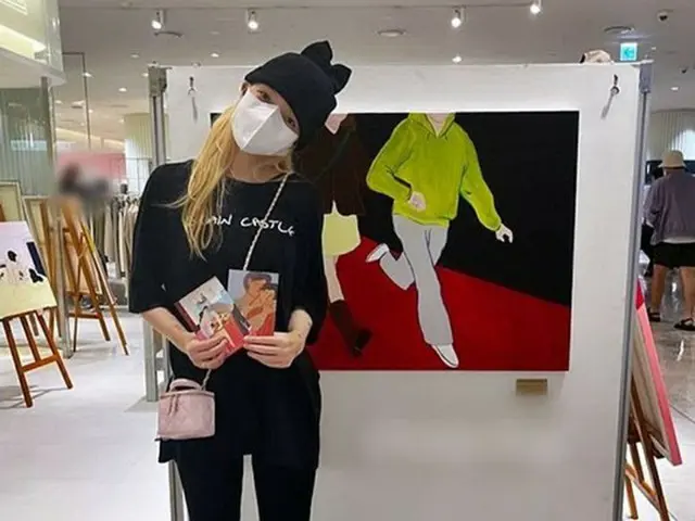 「AOA」出身のジミンは極細の脚を見せつけた(画像提供:wowkorea)