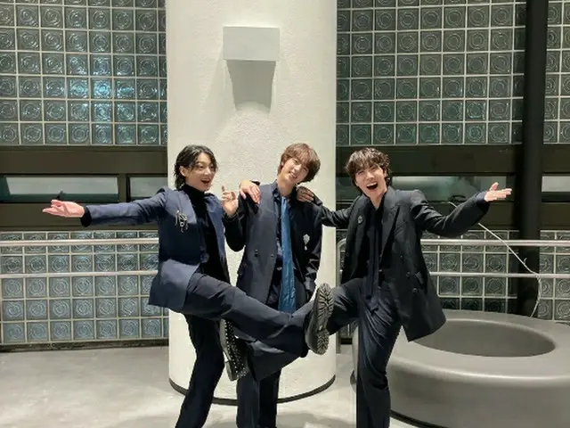 JIN（BTS）、「2022 TFA」7冠達成！メンバーと愉快なショット公開（画像提供:wowkorea）