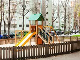 3歳女児、アパートの5階から落下、小学生が応急措置＝韓国
