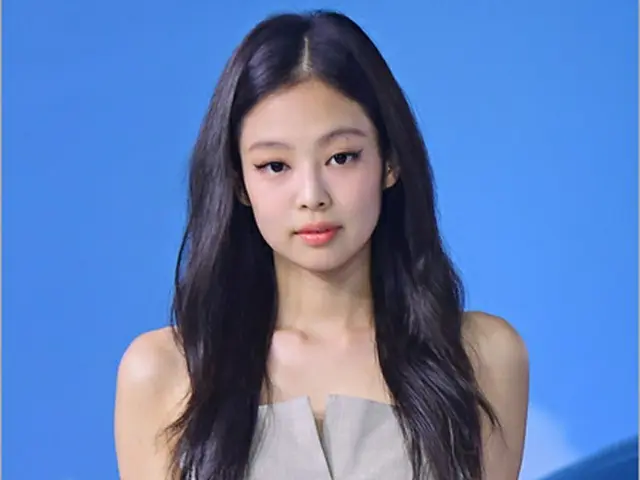 JENNIE（BLACKPINK） 、”私だけの夢・アイデア・ライフスタイル”…「ポルシェ」とコラボでフォトコールに参加（画像提供:wowkorea）