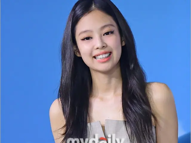 「BLACKPINK」JENNIE、ファンを魅了する明るい笑顔（画像提供:wowkorea）