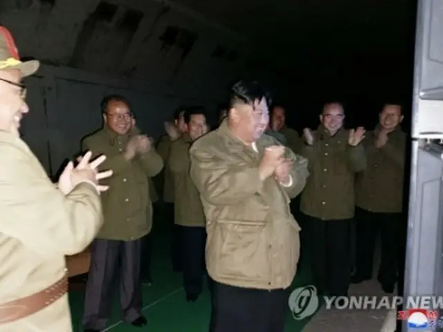 北朝鮮の朝鮮中央通信は、金正恩国務委員長が12日に戦術核運用部隊の長距離戦略巡航ミサイルの試射を現地指導したと報じた＝（朝鮮中央通信＝聯合ニュース）≪転載・転用禁止≫