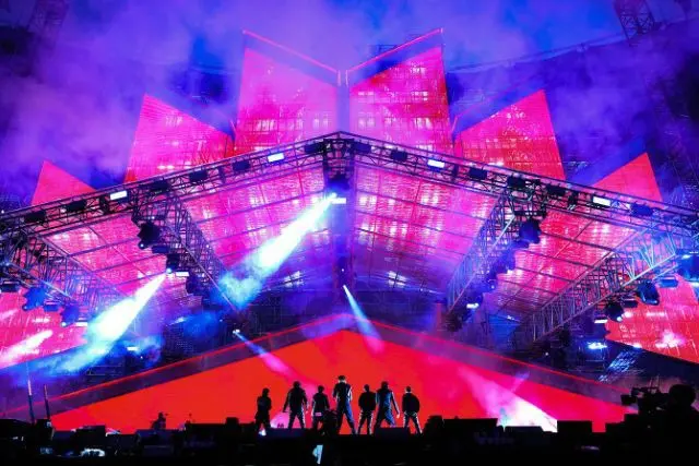 「BTS（防弾少年団）」、5万人が大合唱した釜山EXPO祈願公演…多様化を象徴するARMYたちが集結（画像提供:wowkorea）