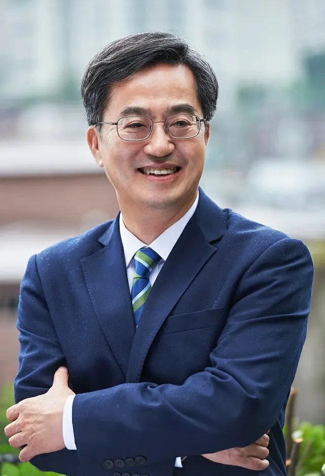 金東兗、京畿道知事（画像提供:wowkorea）