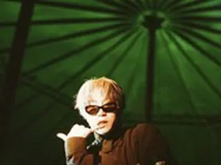 ラッパーでありながら、K-POPアイドルの名曲を作詞した「PENOMECO」を知らないでその曲を聴いてるの？