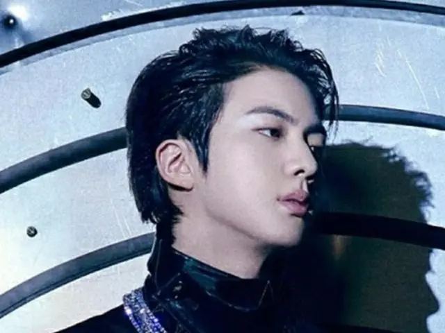 BTSのJIN(BTSのホームページより)=(聯合ニュース)≪転載・転用禁止≫