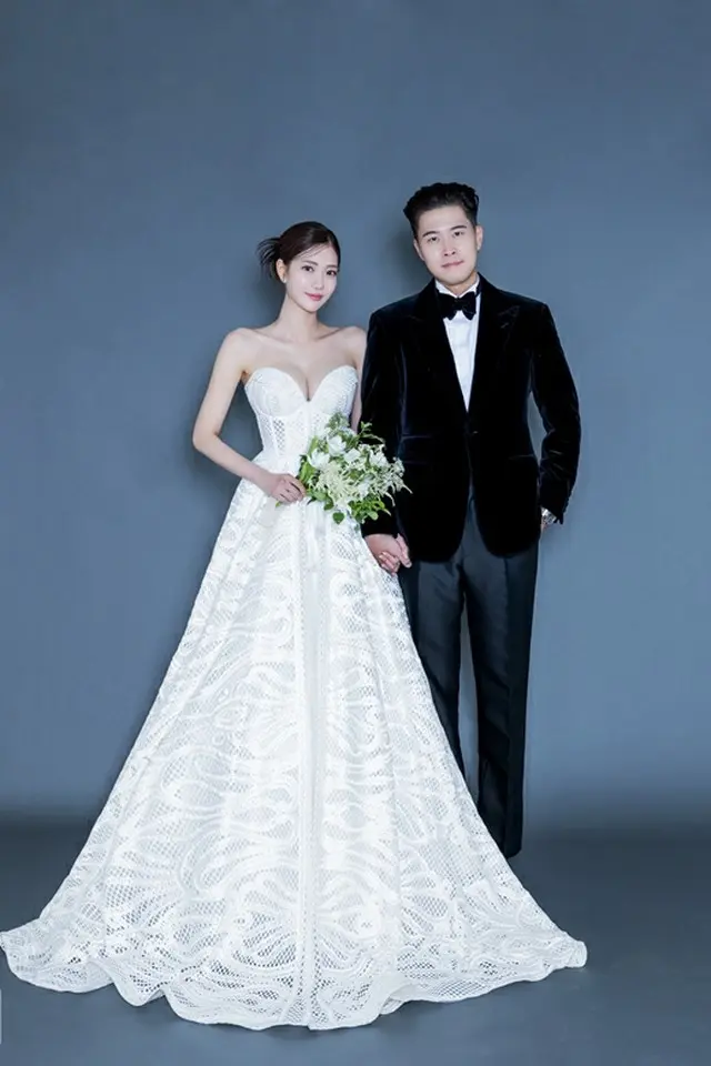 シンガーソングライターのChancellor、3歳年下のCAと電撃結婚（画像提供:wowkorea）