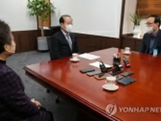 韓国統一相　北朝鮮に拘束された人の家族と初面会＝「最善尽くす」