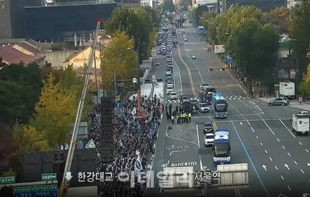 龍山大統領室近隣の三角地で「対抗集会」...交通渋滞＝韓国（画像提供:wowkorea）