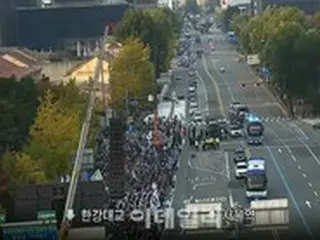 龍山大統領室近隣の三角地で「対抗集会」...交通渋滞＝韓国