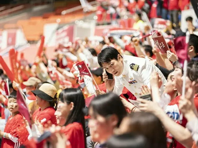 新作映画「デシベル」、俳優キム・レウォン＆イ・ジョンソクが釜山アジアド主競技場を丸ごと貸切…現実感200%の都心テロ（画像提供:wowkorea）
