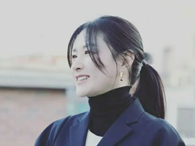 女優イ・ヨンエ、防腐剤でも飲んだの？…”変わらぬ50代の童顔美人”（画像提供:wowkorea）
