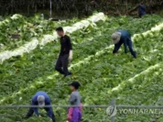 韓国の在住外国人が２年連続減少　韓国国籍取得者は増加