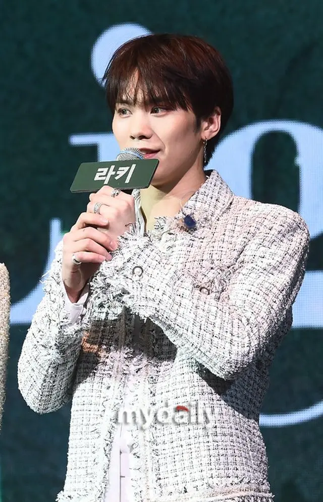 パク・ボヨンは熱愛説否定も…「ASTRO」ラキ、熱愛認める「良い感情を持って互いを知っていく段階」（画像提供:wowkorea）