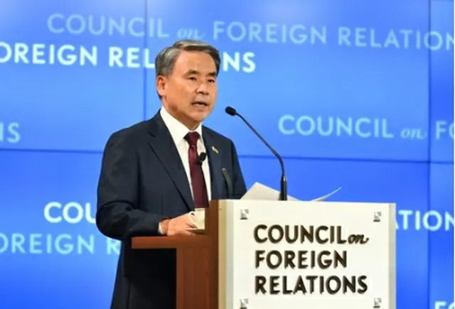 ＣＦＲの会合で演説する李氏（国防部提供）＝（聯合ニュース）≪転載・転用禁止≫