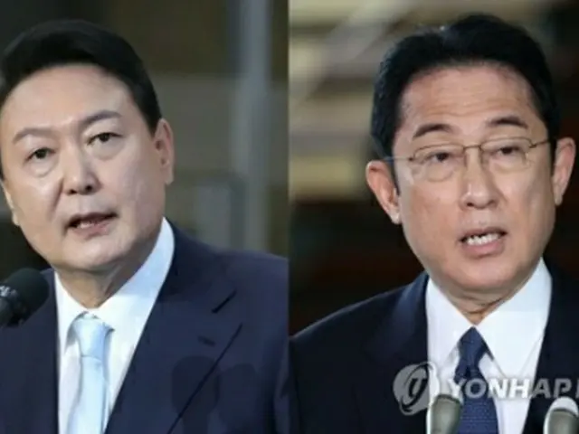 韓国の尹錫悦（ユン・ソクヨル）大統領（左）と日本の岸田文雄首相＝（聯合ニュースＴＶ）