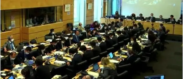先月、スイス・ジュネーブで開かれた日本に対する審査（国連ＴＶ提供）＝（聯合ニュース）≪転載・転用禁止≫