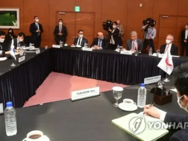今年６月にソウルで行われた韓米日の北朝鮮担当高官による協議＝（聯合ニュース）