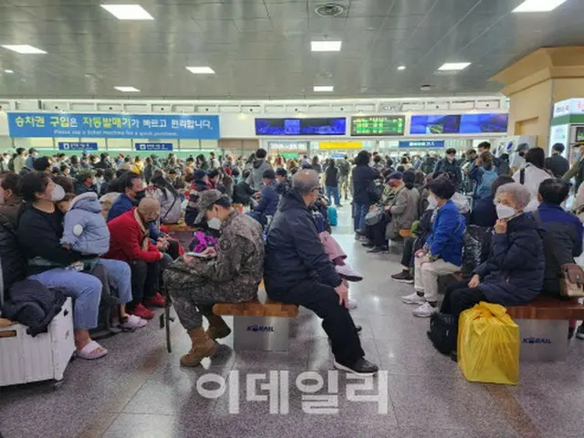 「もう4時間も待っている、まるで1990年代」…列車事故に怒る市民たち＝韓国報道（画像提供:wowkorea）