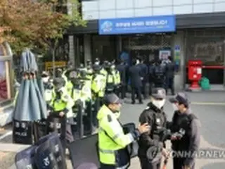 最大野党代表側近の自宅など捜索　収賄容疑＝韓国検察
