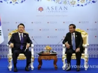 尹大統領がカンボジア首相と会談　経済・開発協力促進へ